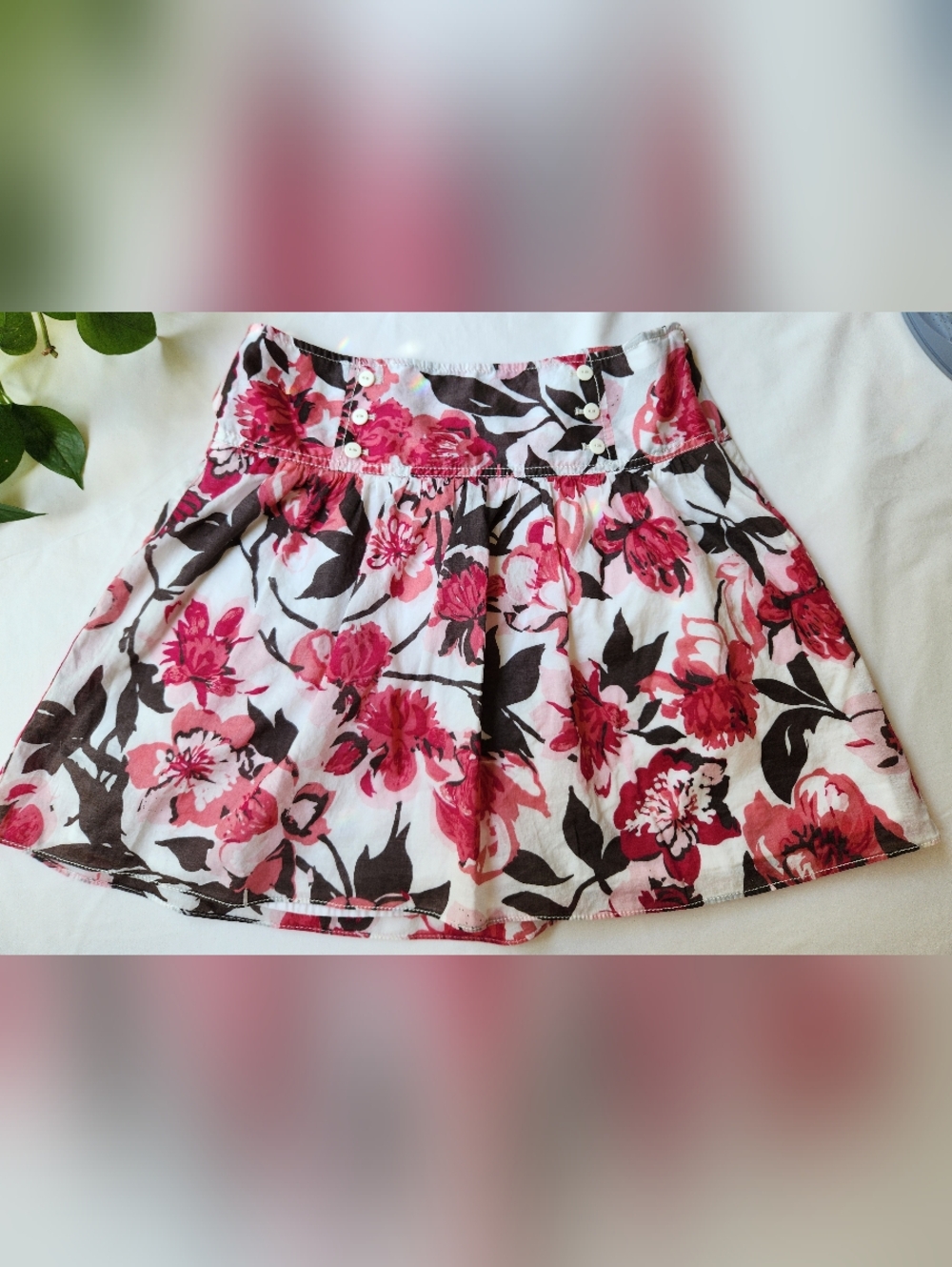 LOFT Pink/Brown Floral Mini Skirt Side Zipper/Button Accents. Lined  Lightweight